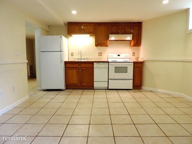 12 N Munroe Terrace-Unit -Unit B in Boston, MA - Building Photo