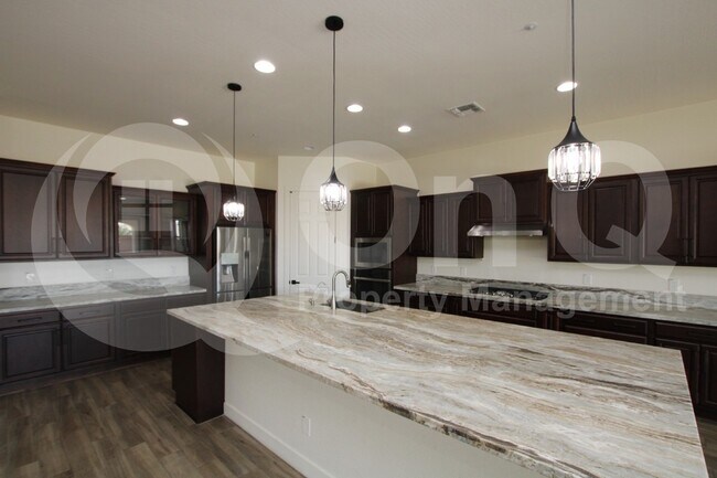 9555 W Park View Ln in Peoria, AZ - Building Photo - Building Photo