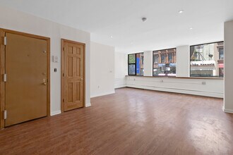 797 Lexington Avenue in New York, NY - Building Photo - Interior Photo