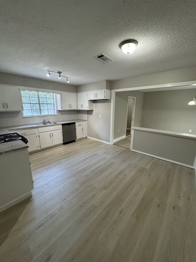 13101 Rosemont St in Ocean Springs, MS - Building Photo - Building Photo
