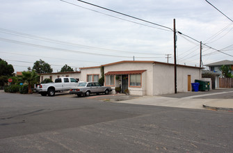 924 S Tremont St in Oceanside, CA - Building Photo - Building Photo