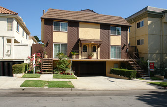 622 E Palm Ave in Burbank, CA - Building Photo - Building Photo