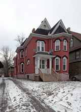 706 W Main St in Rochester, NY - Building Photo - Building Photo