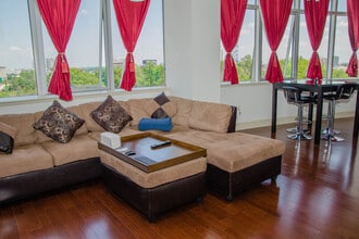 201 N 8th St, Unit 612 in Philadelphia, PA - Foto de edificio - Building Photo