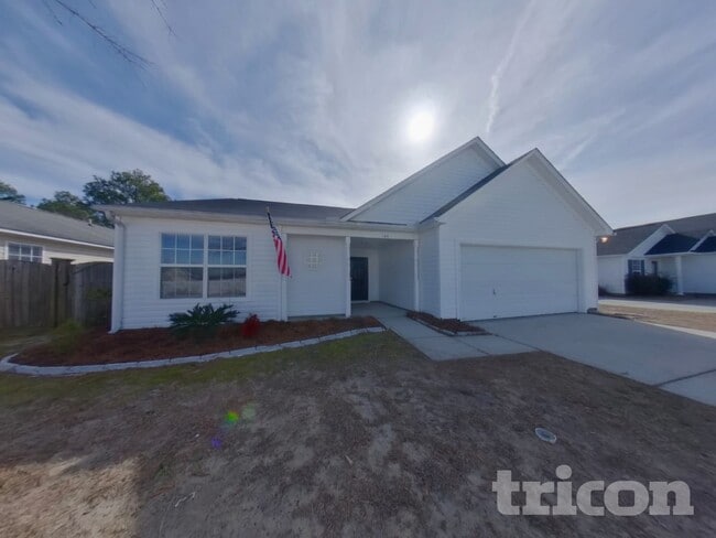 145 Hunters Mill Dr in West Columbia, SC - Foto de edificio - Building Photo