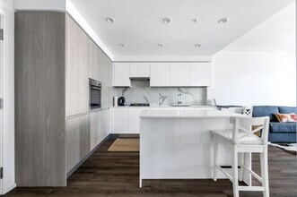 3888 Evergreen Pl in Burnaby, BC - Building Photo - Building Photo