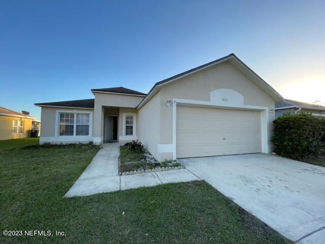10538 Lantana Lakes Dr N in Jacksonville, FL - Building Photo