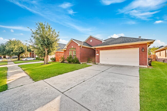 7223 April Creek Ln in Houston, TX - Building Photo - Building Photo