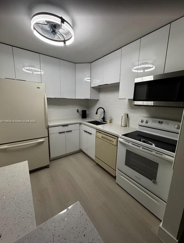 property at 9514 N Belfort Cir