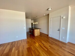 2960 Eastlake Ave in Seattle, WA - Building Photo - Building Photo