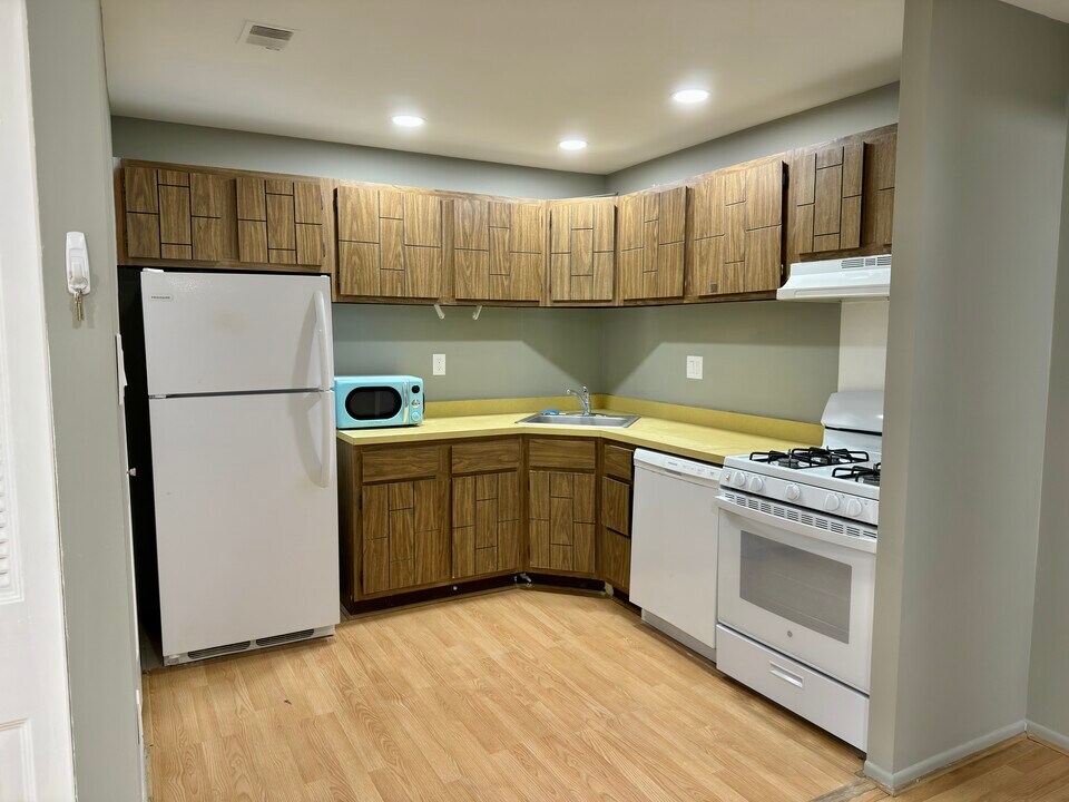 9926 Haldeman Ave, Unit 111A in Philadelphia, PA - Building Photo