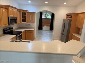 531 5th St SW in Naples, FL - Building Photo - Building Photo
