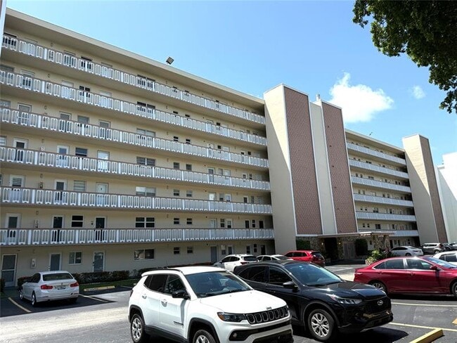property at 1001 NE 14th Ave