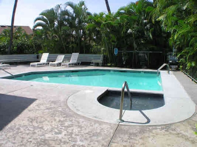 property at 75-5669-5669 Kuakini Hwy