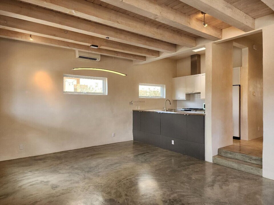 611 Alarid St in Santa Fe, NM - Building Photo