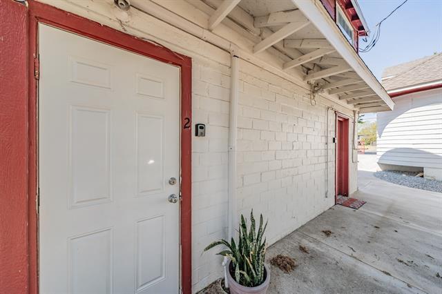 1208 N Sylvania Ave-Unit -2 in Fort Worth, TX - Building Photo - Building Photo