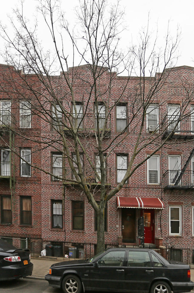 1362 Decatur St in Brooklyn, NY - Building Photo - Building Photo