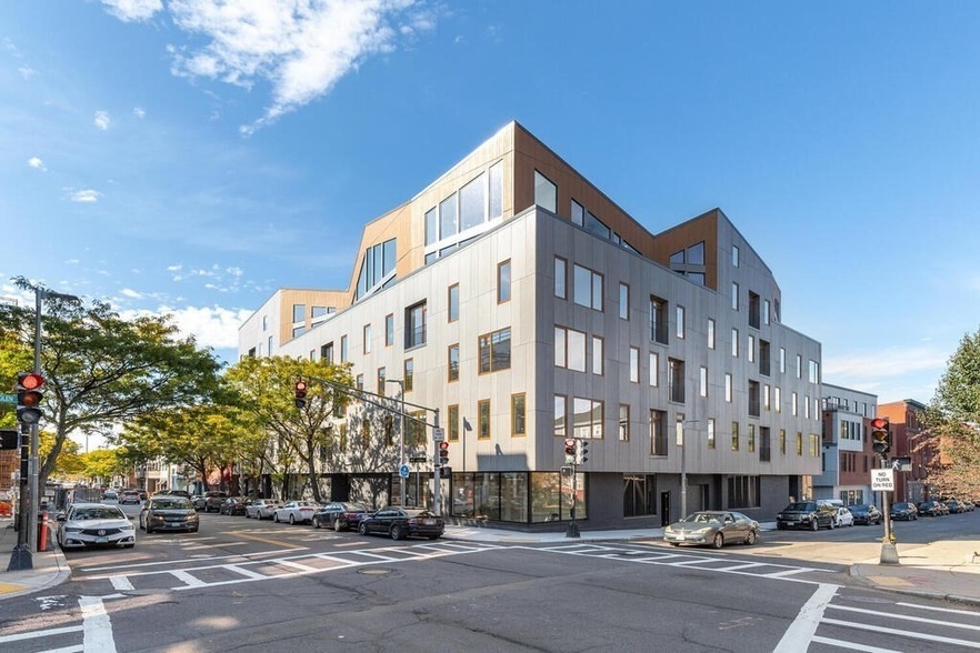 211 Green St, Unit 304 in Boston, MA - Foto de edificio
