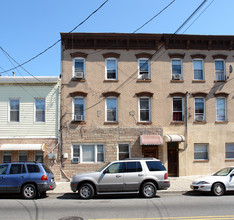 388 Palisade Ave in Jersey City, NJ - Building Photo - Building Photo