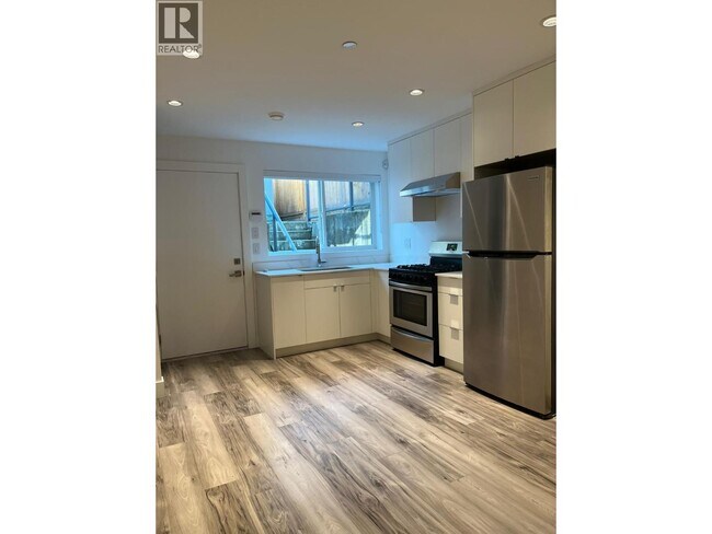 3533 Tanner St in Vancouver, BC - Building Photo - Building Photo