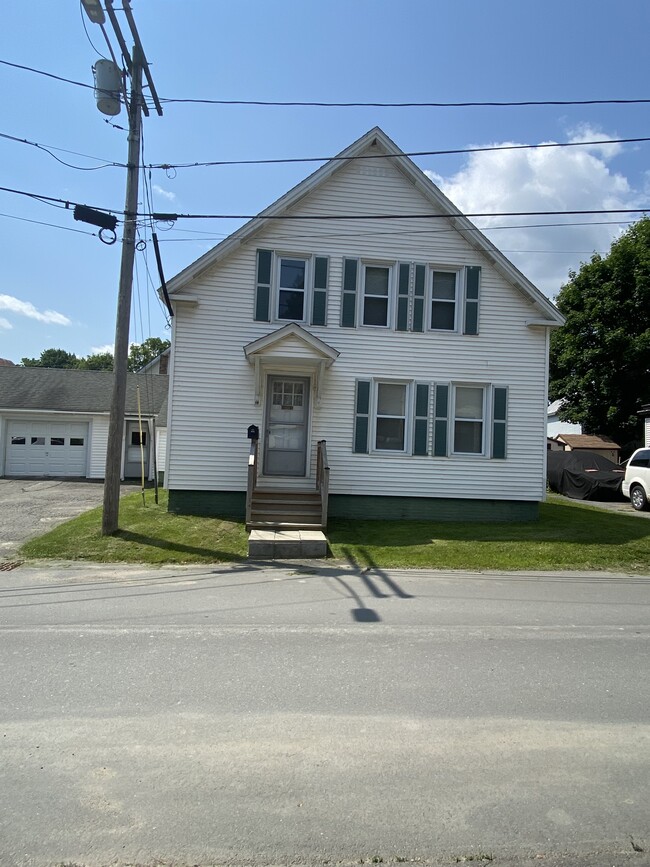 property at 14 Veteran Ct