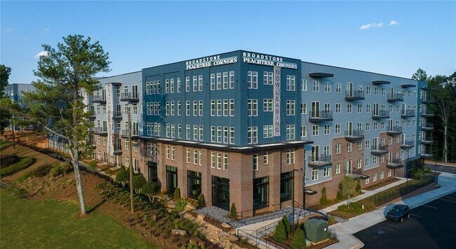 5672 Peachtree Pkwy in Peachtree Corners, GA - Building Photo - Building Photo