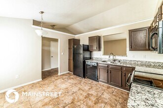 9625 Combs Ln in Louisville, KY - Foto de edificio - Building Photo