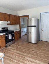 47 Myrtle St in Waltham, MA - Building Photo - Building Photo