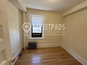 885 Massachusetts Ave in Cambridge, MA - Building Photo - Building Photo