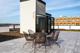 The View at Manayunk Apartments in Philadelphia, PA - Building Photo - Building Photo