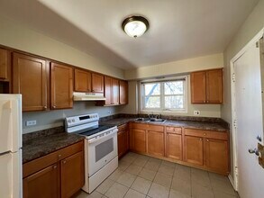 560 Princeton St in Des Plaines, IL - Building Photo - Building Photo