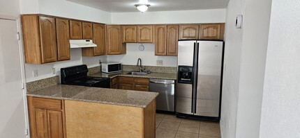2612 El Parque Cir in Rancho Cordova, CA - Building Photo - Building Photo