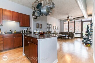 1000 N Kingsbury St in Chicago, IL - Building Photo - Building Photo
