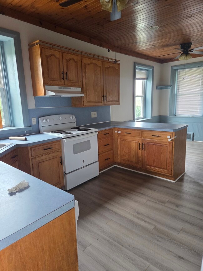 545 Schoolhouse Rd in Bernville, PA - Building Photo - Building Photo
