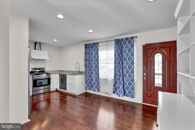 property at 5608 Ottawa Rd