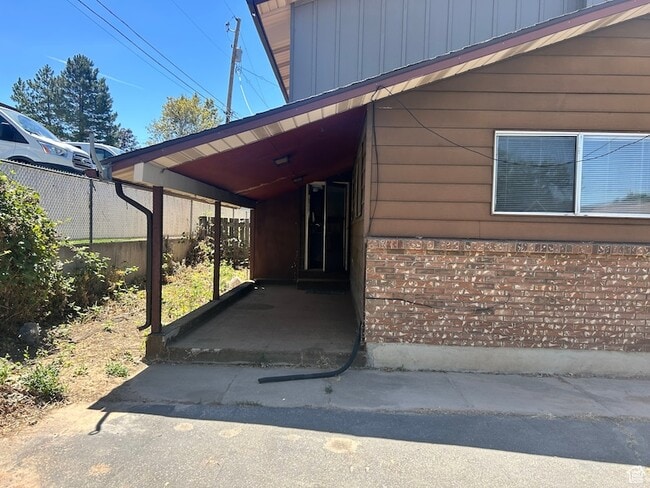 3554 Van Buren Ave in Ogden, UT - Building Photo - Building Photo