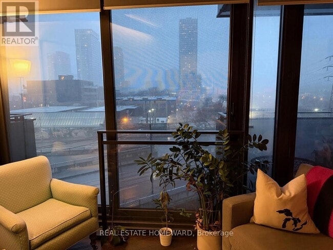 51 Trolley Cres in Toronto, ON - Building Photo - Building Photo