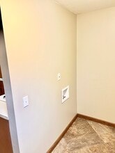 116 Bush St, Unit B in Jamestown, NY - Building Photo - Building Photo