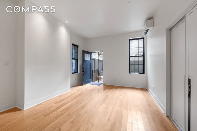 152 N 10th St in Brooklyn, NY - Building Photo - Building Photo