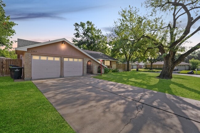 5322 Inwood Dr in Katy, TX - Building Photo - Building Photo