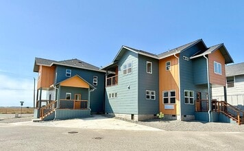 2392 Karen Ct in Arcata, CA - Building Photo - Building Photo