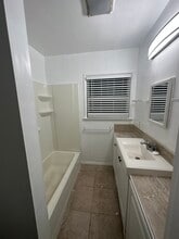 10418 El Rancho Dr in Whittier, CA - Building Photo - Building Photo