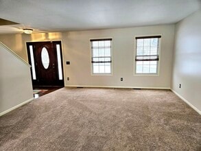 7761 Elk St in Portage, MI - Building Photo - Building Photo