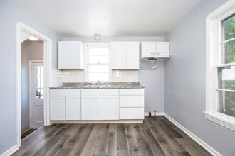 20700 Wilmore Ave in Euclid, OH - Building Photo - Building Photo