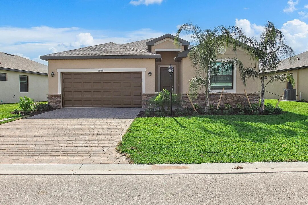 14882 Portico Blvd in Ft. Myers, FL - Building Photo