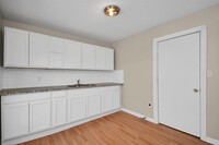 7431 Avenue L photo'