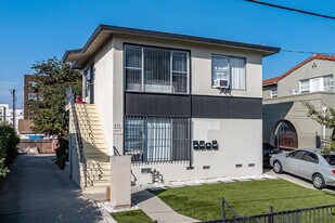 1043-1045 S Catalina St in Los Angeles, CA - Building Photo