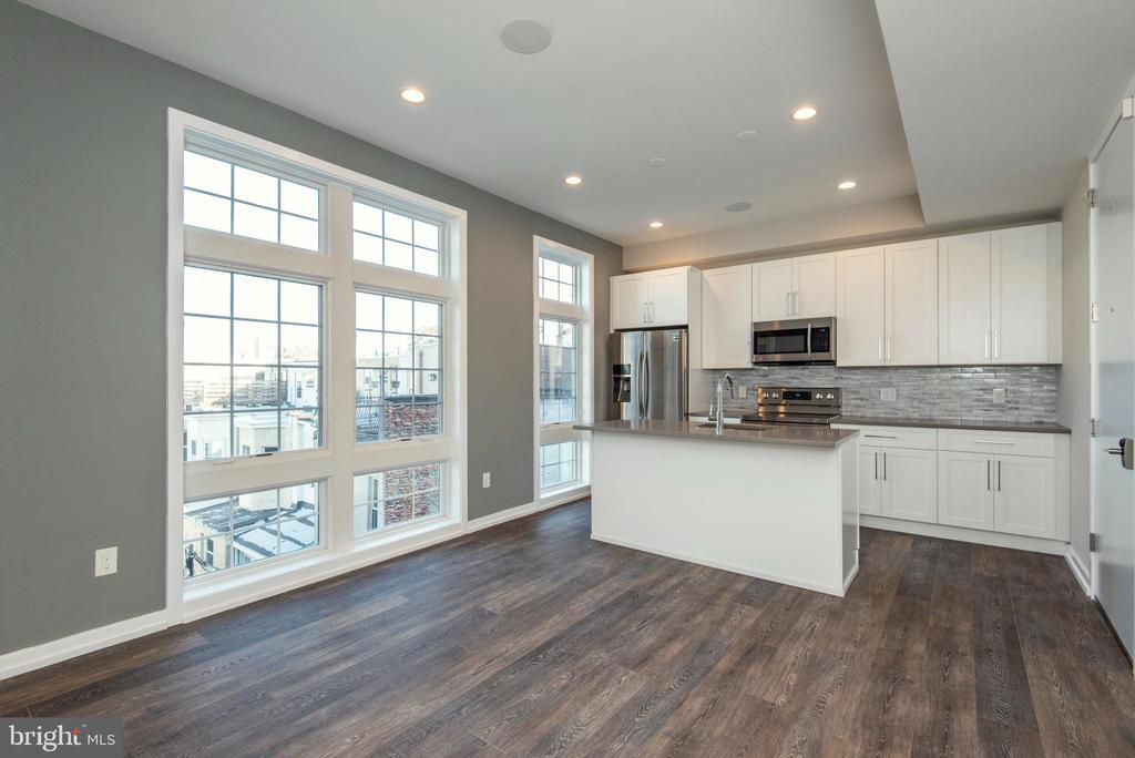 1340 S 13th St in Philadelphia, PA - Building Photo