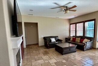 27235 Icy Willow Ln in Santa Clarita, CA - Building Photo - Building Photo