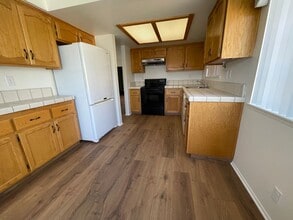19230 Elm Dr in Apple Valley, CA - Building Photo - Building Photo